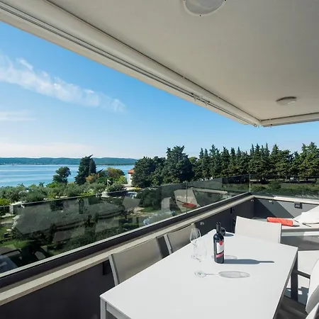 Ivan Gasthuis Sveti Filip i Jakov