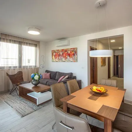 Ivan בית הארחה 4*